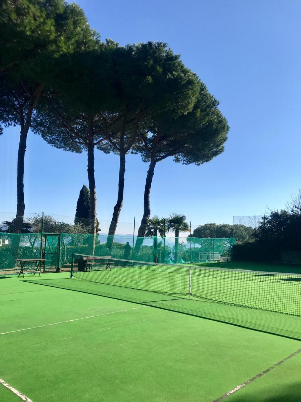Residence Delfino con Piscina e Campo da Tennis Rapallo Esterno foto